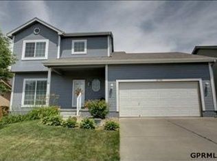 18750 L St, Omaha, NE 68135