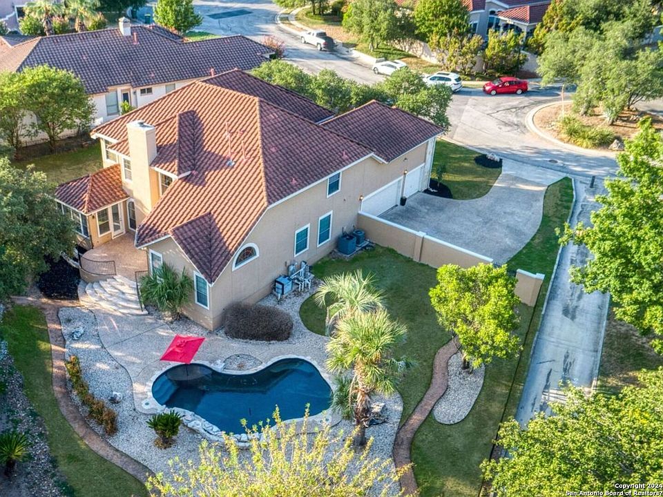 1st image of 99 THREE LAKES DR