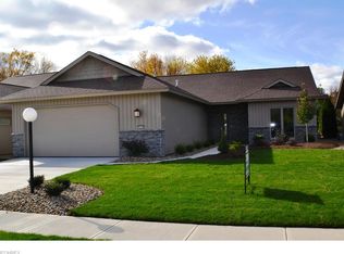 9066 Nesthaven Way, North Ridgeville, OH 44039