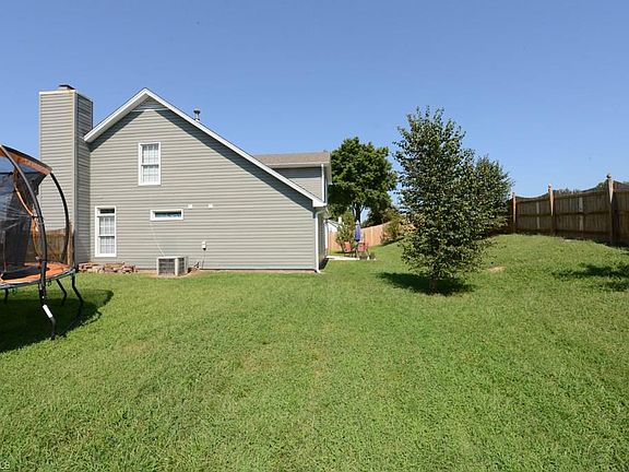4th image of 3100 Southhampton Dr