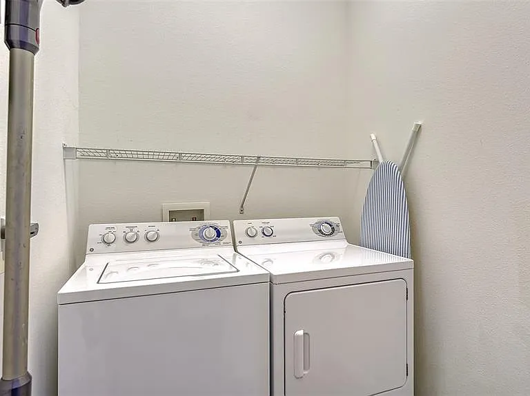 7223 Presidio Gln — Photo 30
