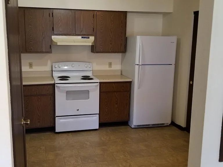 1102 W McPherson St #10 — Photo 7