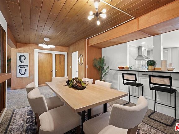 5th image of 4977 Canoga Ave