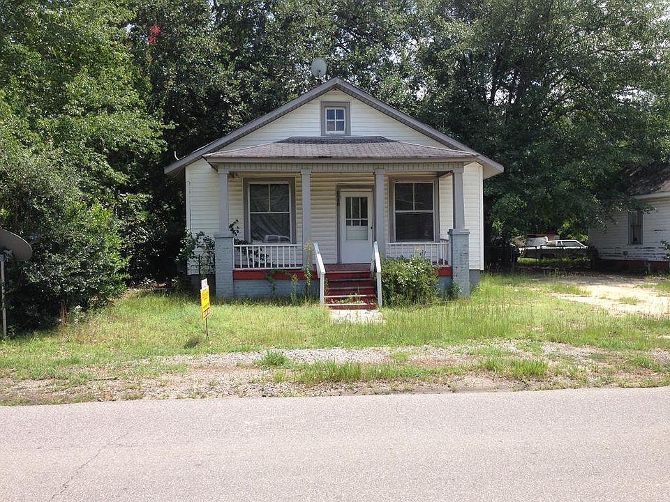 1st image of 307 Columbia Ave NW