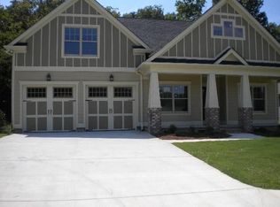 9008 Silver Maple Dr, Ooltewah, TN 37363