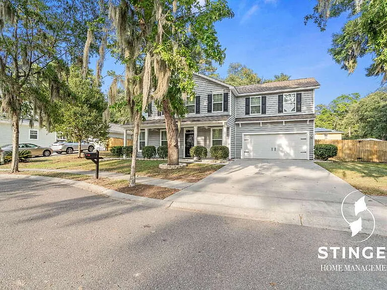 515 Abner Ln — Photo 3