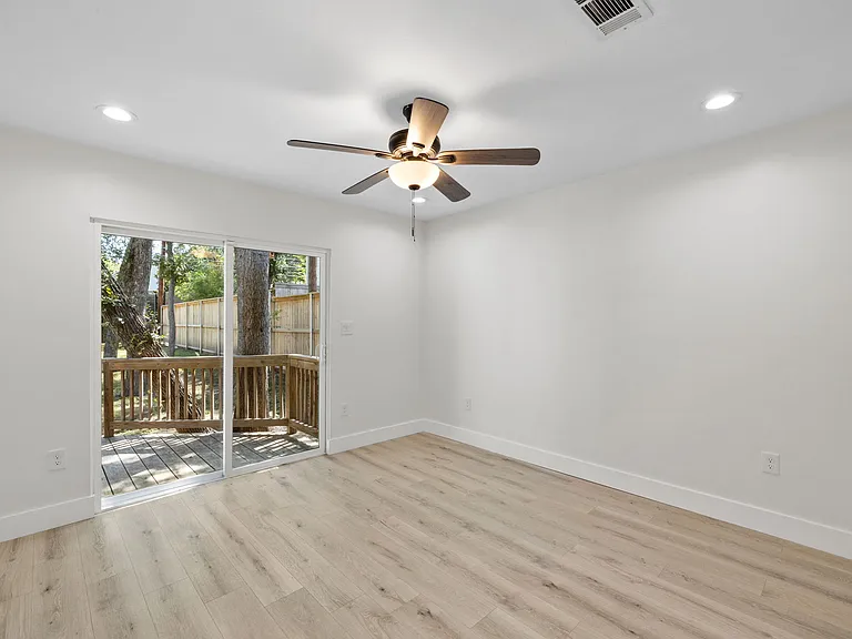 1804 Northwood Rd — Photo 14