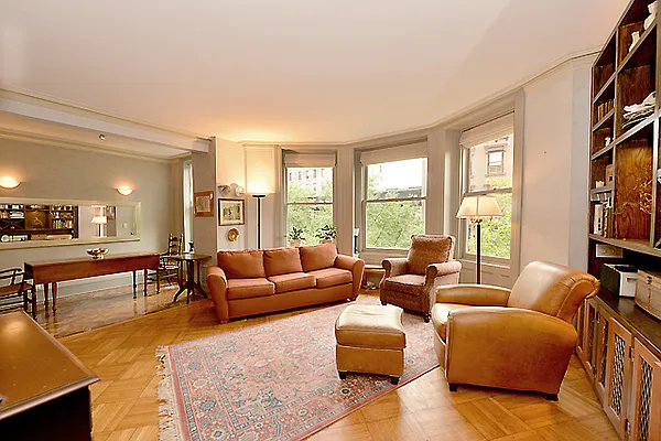 Sold by DALAZAR | media 13