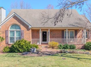 521 Ridgewater Ct, Lexington, KY 40515