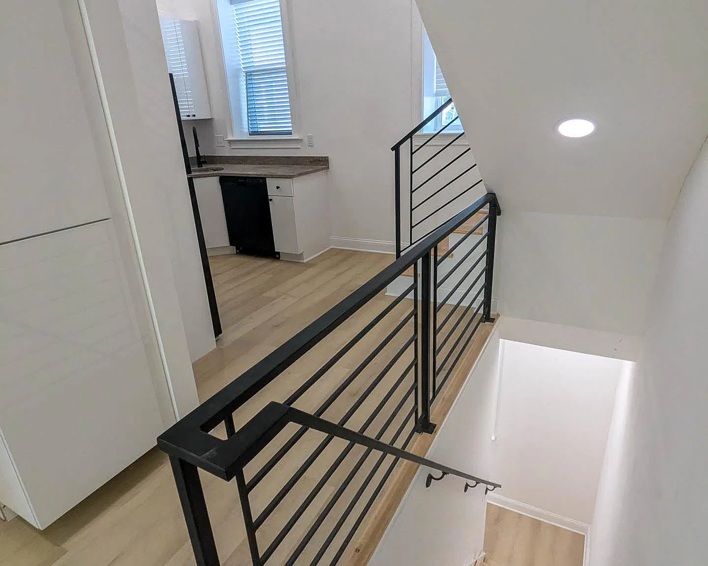 2 bed, 1.5 bath, 1850 sqft, $3,200 — Photo 1