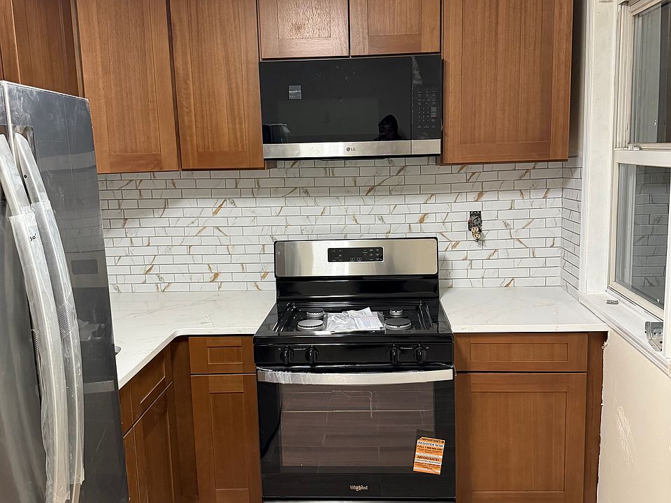 1st image of 223 Clark Pl Floor 2