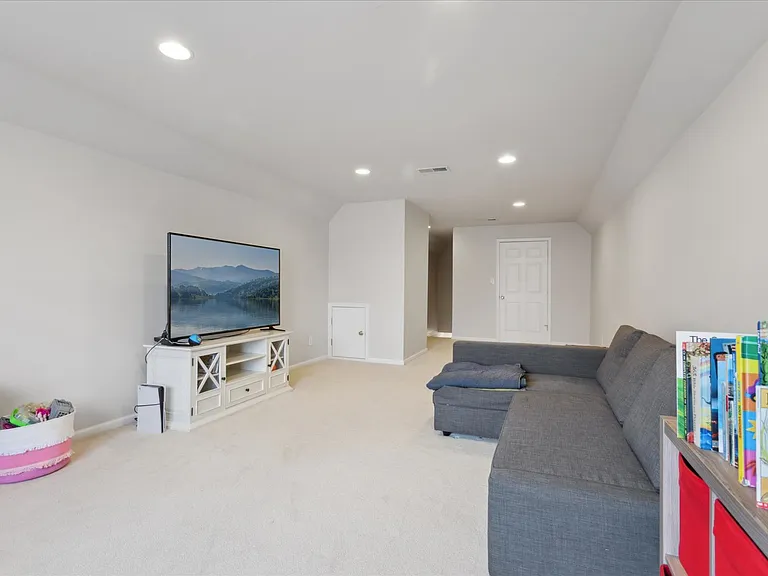 23140 Harbor Towne Dr — Photo 33