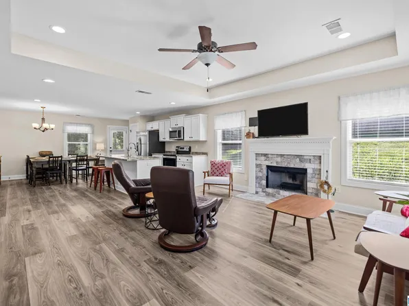 760 Magnolia Crest Ct, Odenville, AL 35120