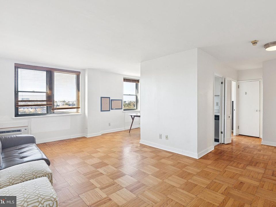 1st image of 2601 Pennsylvania Ave APT 848