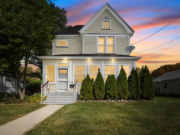 216 West Rossman STREET, Hartford, WI 53027