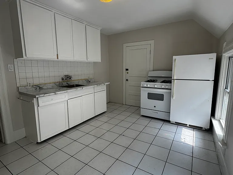 1628A E Belleview Pl #A — Photo 2