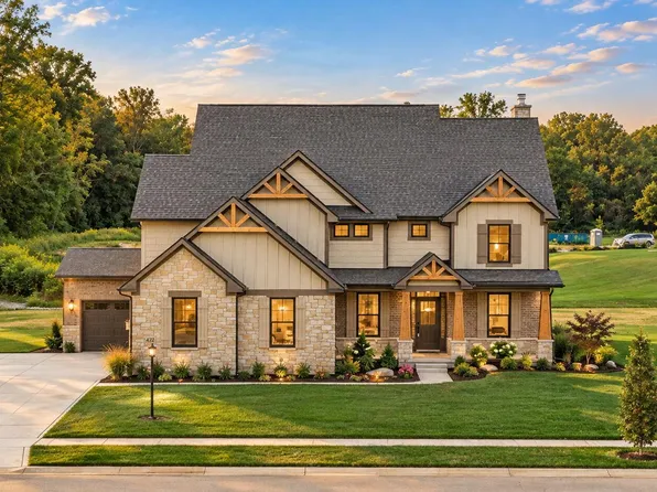 472 Stonebridge Pkwy, Valparaiso, IN 46383
