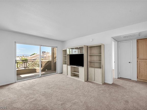 2nd image of 8070 W Russell Rd Unit 2060