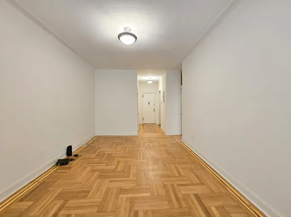 652 West 163rd Street image 3 of 12