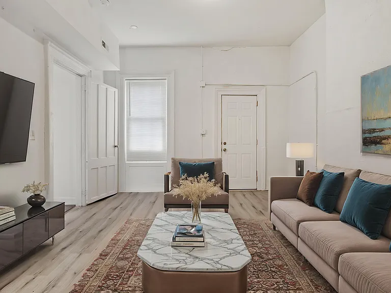 21 Myrtle Ave #1 — Photo 1