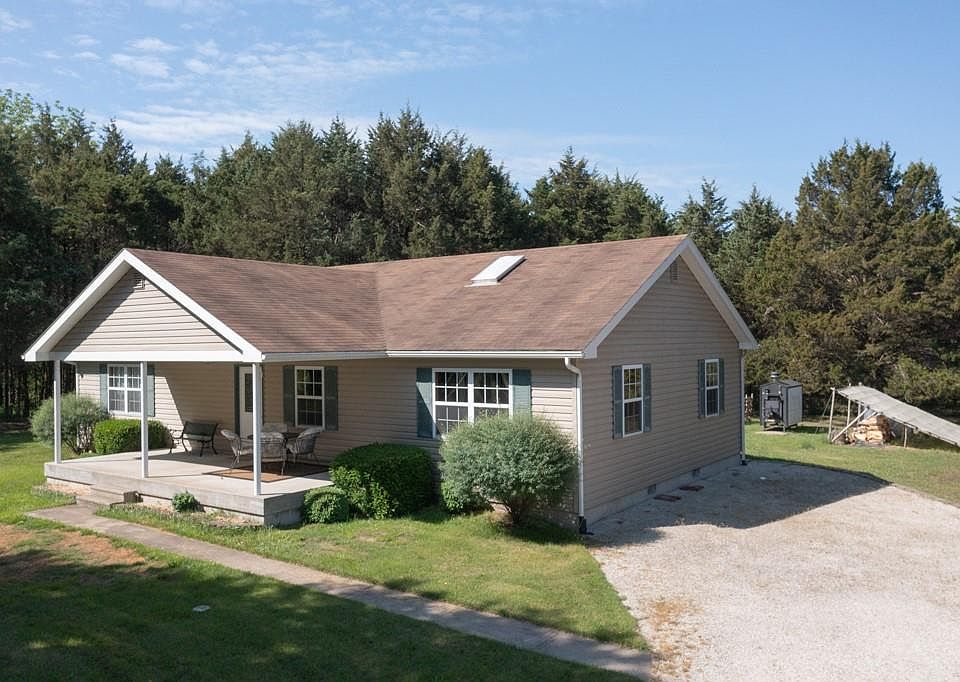 1st image of 21583 Houk Ave
