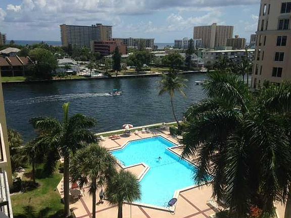 5th image of 2900 NE 14th Street Causeway #711