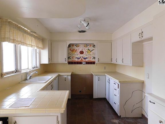 5th image of 7 Whitmore Rd