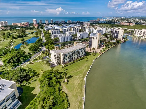 4223 Bay Beach Ln APT E4, Fort Myers Beach, FL 33931