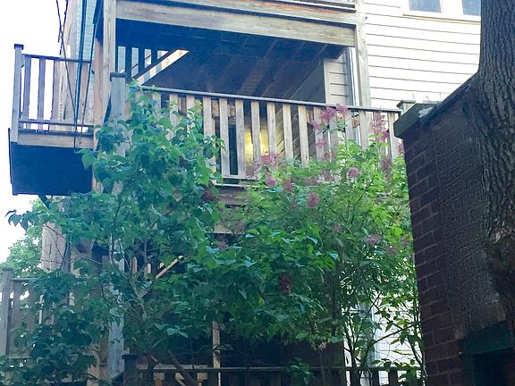 2nd image of 4942 N Washtenaw Ave #2