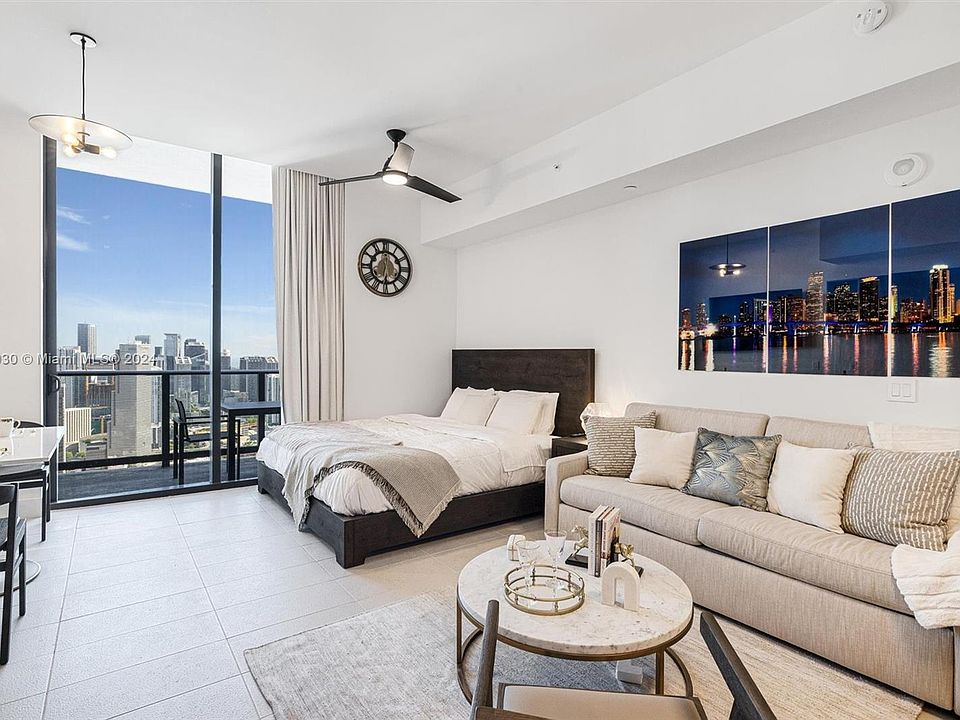 1st image of 601 NE 1st Ave #Penthouse 5106
