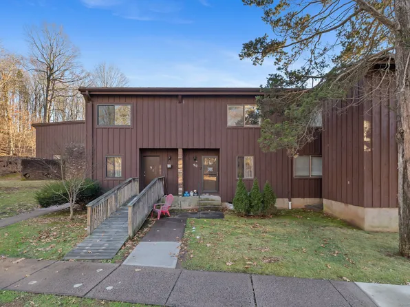90 Webster Court #90, Newington, CT 06114