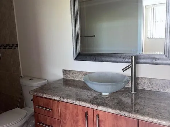 1251 NW 123rd Ave, Pembroke Pines, FL 33026