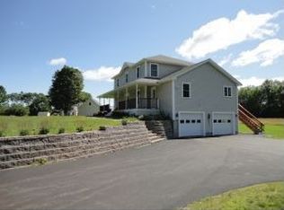 1 Elmwood Dr, Berwick, ME 03901