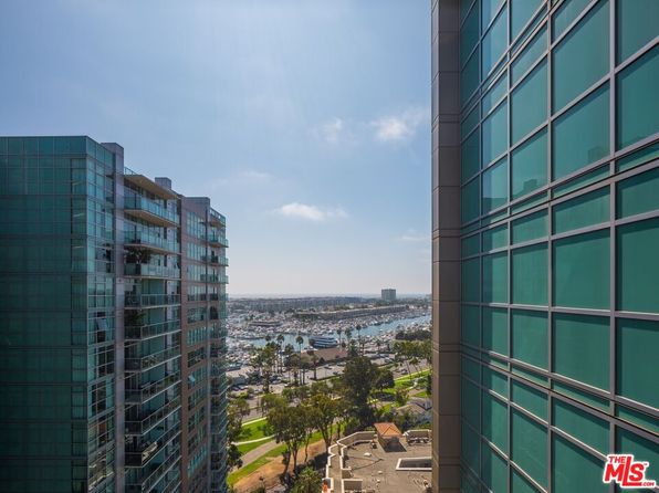 13700 Marina Pointe Dr Unit 1615