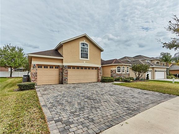 2nd image of 4944 Oakway Dr