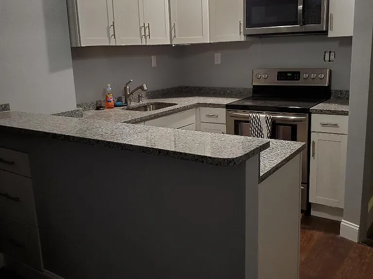 846 Huntington Ave — Photo 5