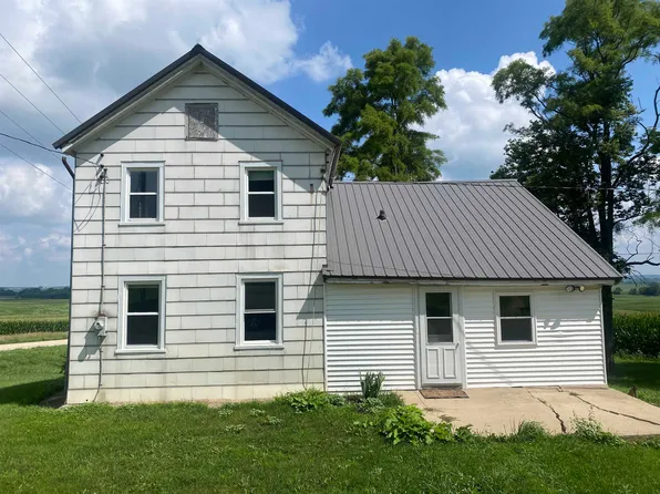 33 N Kent Rd, Kent, IL 61044