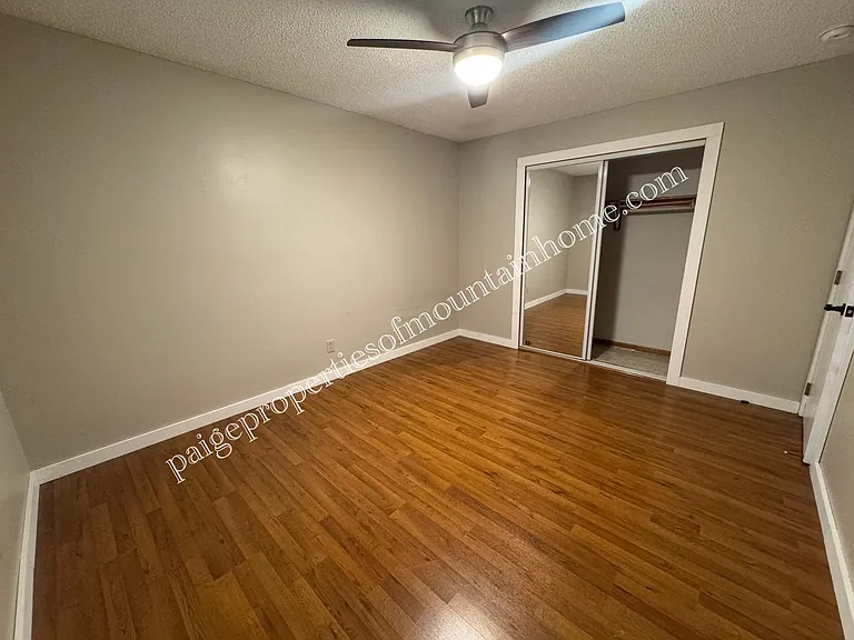 106 Parkview Cir — Photo 20