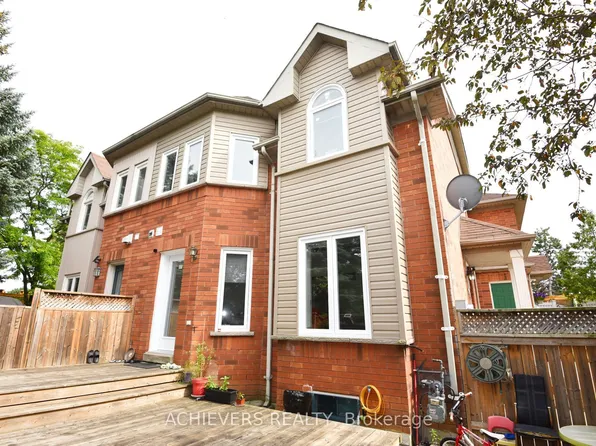 83 Clover Bloom Rd, Brampton, ON L6R 1S4