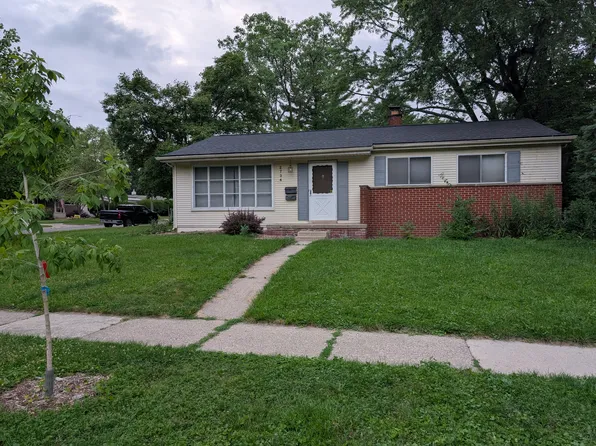 2734 Hampshire Rd, Ann Arbor, MI 48104