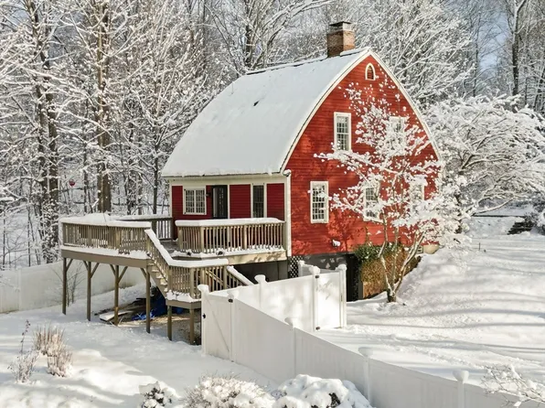 14 Sawmill Brook Rd, West Newbury, MA 01985