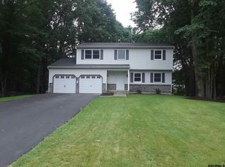 17 Thunder Run, Wilton, NY 12831