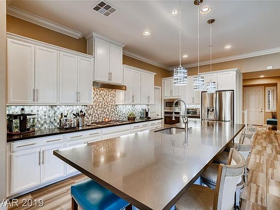 4th image of 294 Mandarin Hill Ln