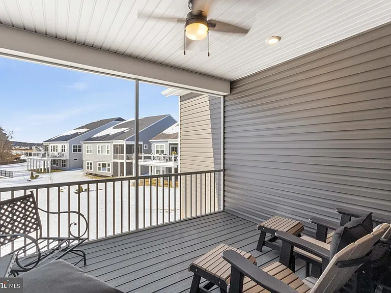 31314 Burke Ct — Photo 10