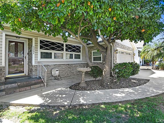 3rd image of 3264 N Lugo Ave