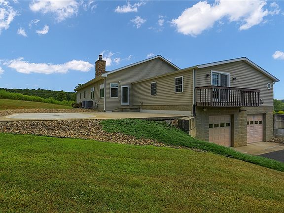 2nd image of 143 Paradise Dr