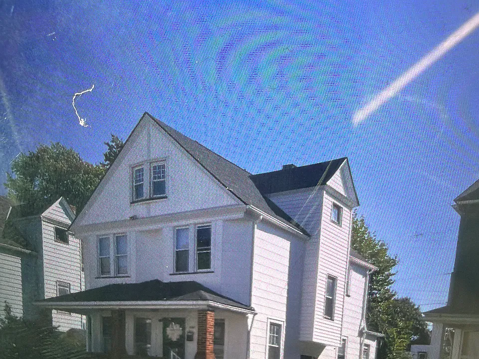 Hull Ave