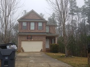 6601 Saint Jude Dr, Fairburn, GA 30213