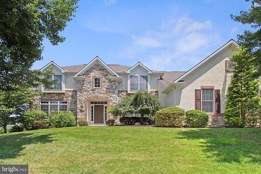 2770 Meadow Cross Way, York, PA 17402 Zillow