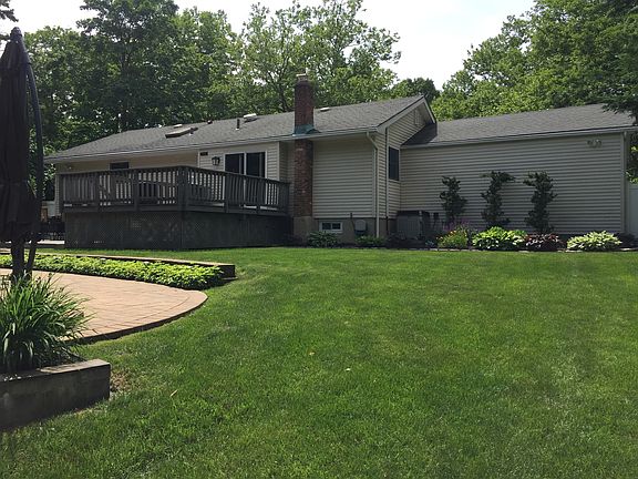 5th image of 14 Panorama Dr